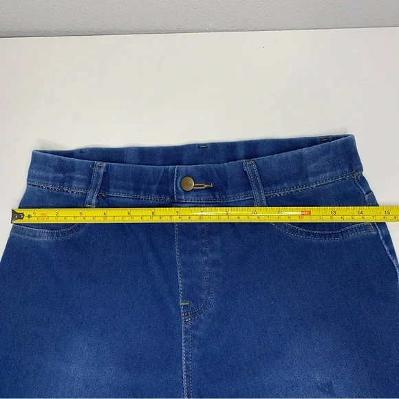 Time and Tru | Women’s Blue high waist Jeans Size S (4-6) - Picture 5 of 6